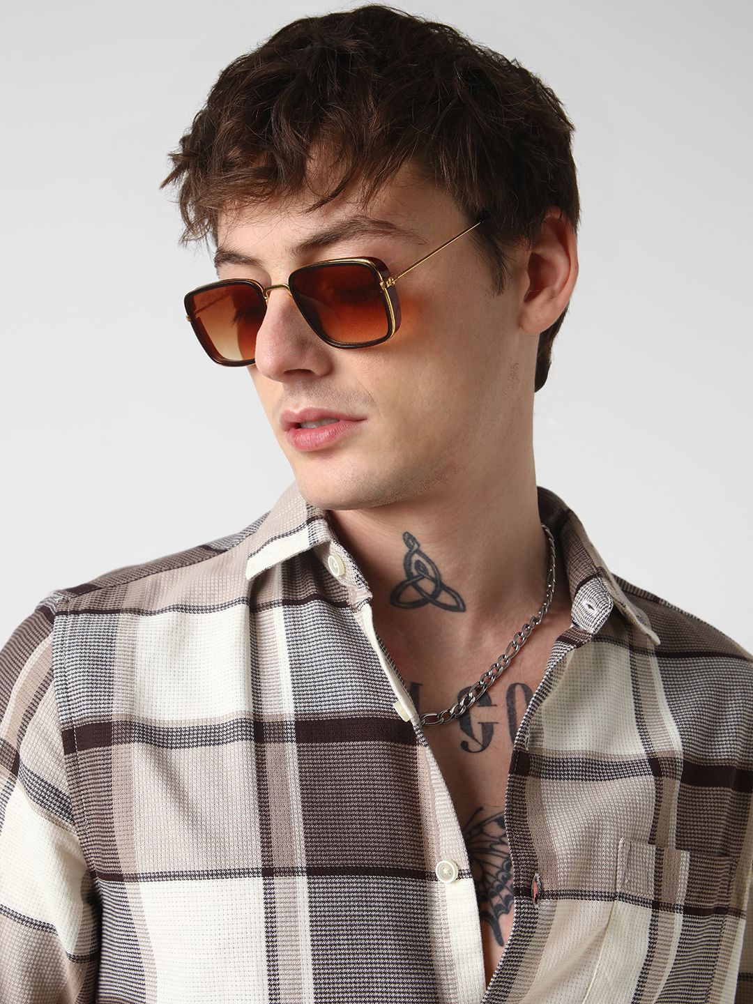 VASTRADO Men Classic Slim Fit Opaque Checked Casual Shirt