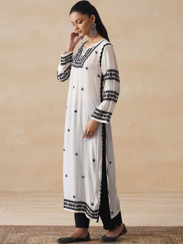 Rumah Wanita Chikankari White Muslin Chikankari Sulam Kurta