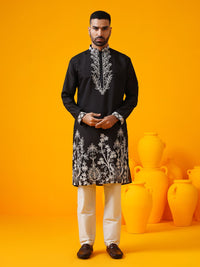 SOJANYA LUXE Kurta Lurus Kolar Mandarin Sulam Bunga Dengan Seluar