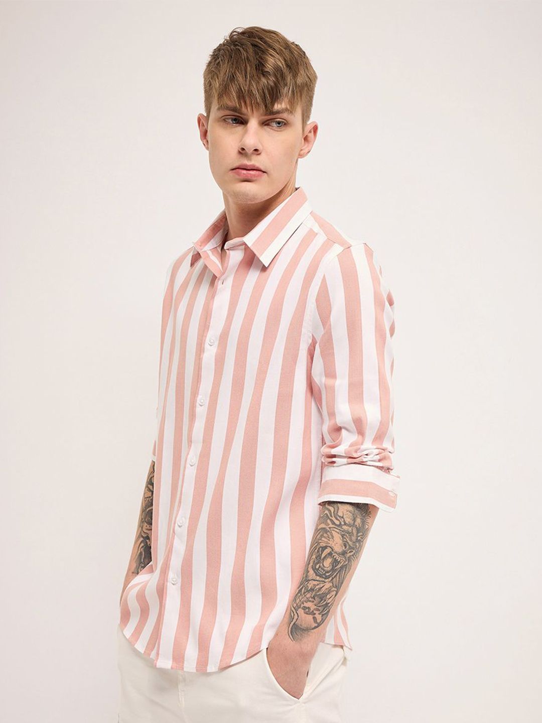 THE BEAR HOUSE Men Slim Fit Striped Casual Shirt