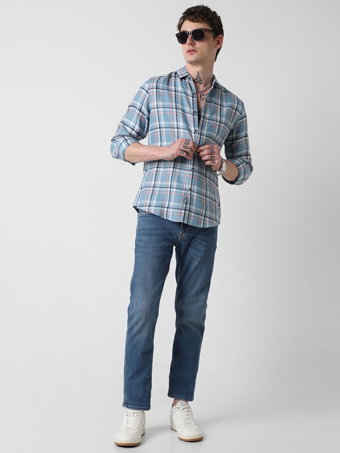 VASTRADO Men Classic Slim Fit Checked Casual Shirt