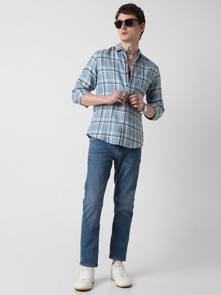 VASTRADO Men Classic Slim Fit Checked Casual Shirt