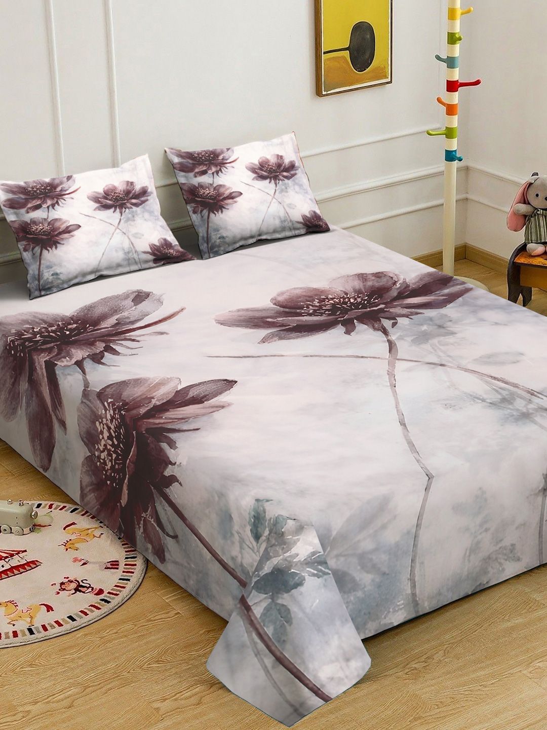 KLOTTHE Grey & Purple Floral Printed Flat 300 TC King Fine Bedsheet With 2 Pillow Cover