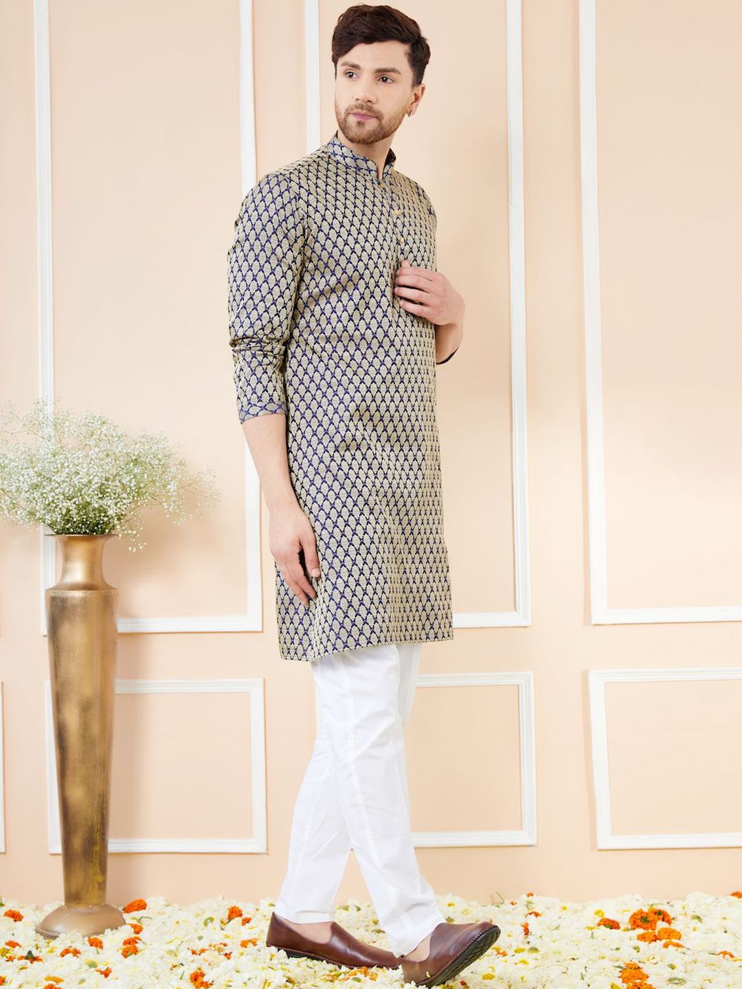 See Designs Ethnic Motifs Woven Design Long Sleeves Regular Straight Kurta & Pyjama