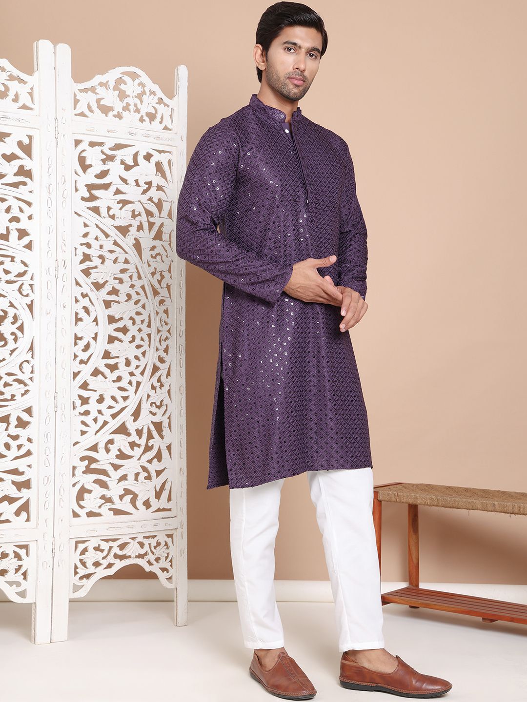 Jompers Men Embroidered Regular Sequinned Kurta with Pyjamas