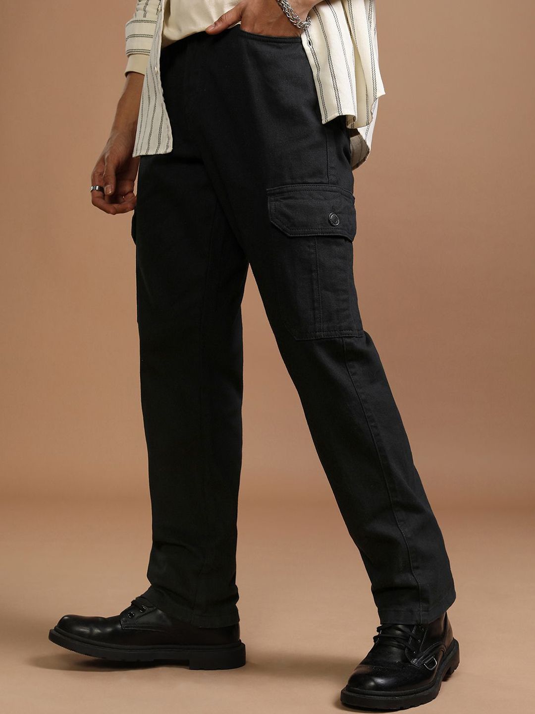 HIGHLANDER Men Straight Fit Mid-Rise  Cotton Jeans