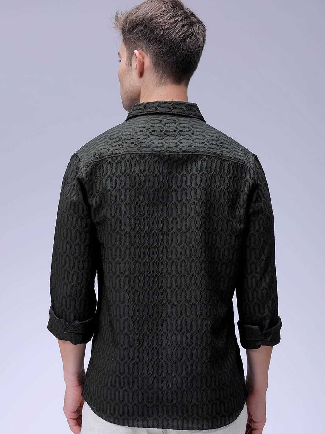 The Indian Garage Co Men Regular Fit Textured Jacquard Resortwear Shirt