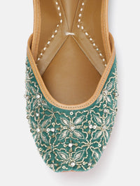 House of Pataudi Women Ethnic Embellished Mojaris