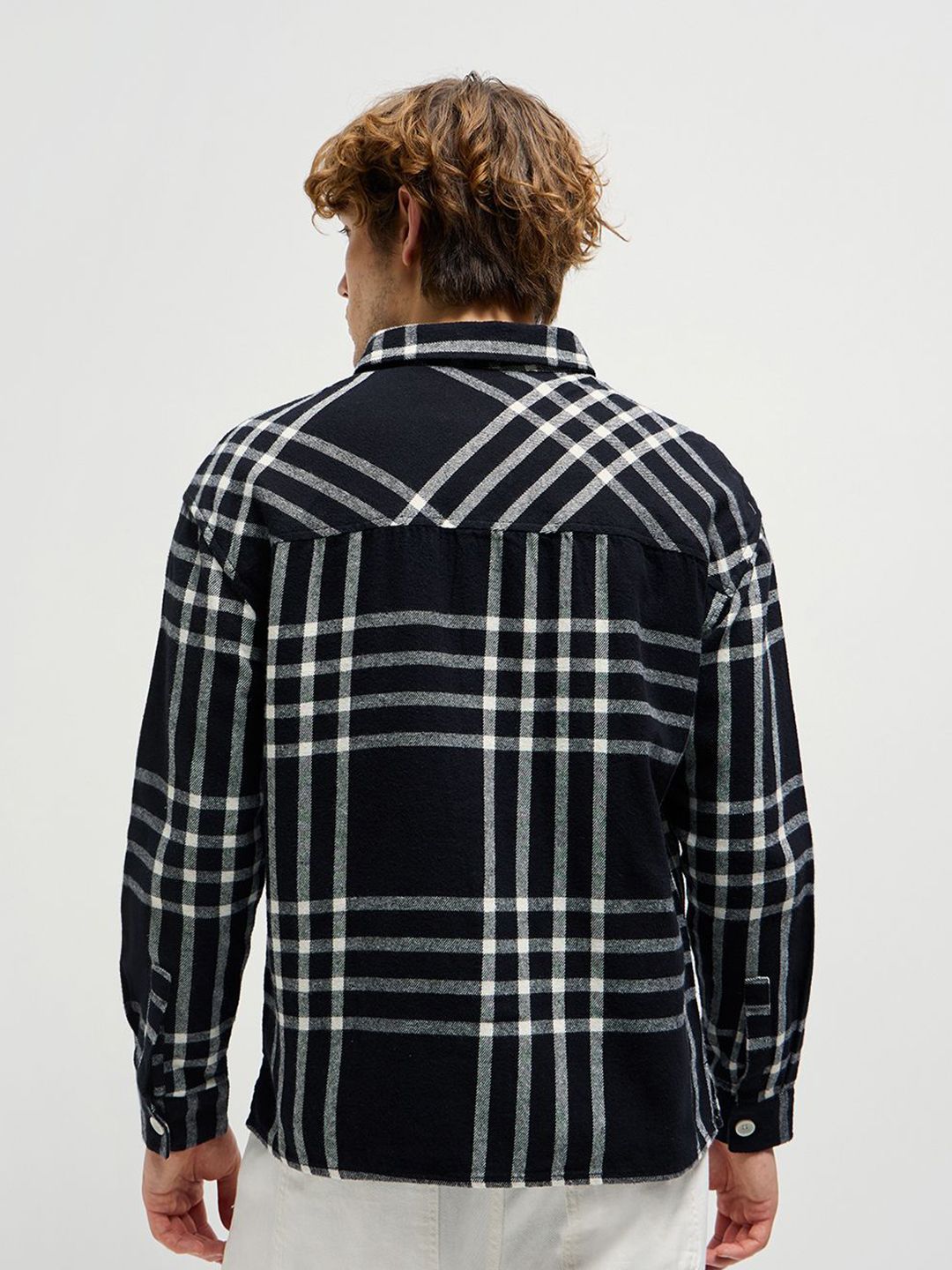 THE BEAR HOUSE Men Spread Collar Tartan Checked Cotton Relaxed Fit Casual Shirt