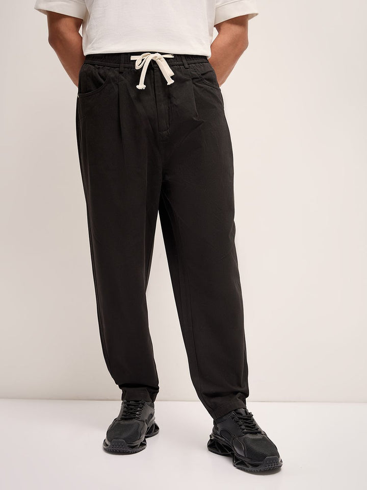 THE BEAR HOUSE Men Solid Relaxed Fit Pure Cotton Casual Pant