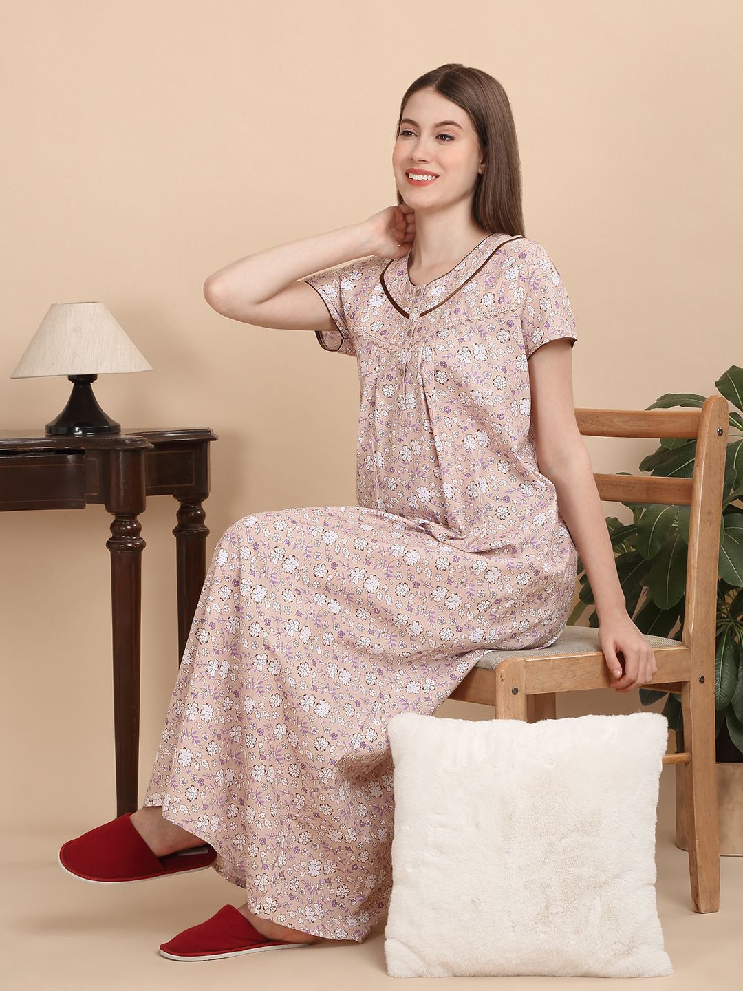 Sweet Dreams Women Round Neck Pure Cotton Nightdress