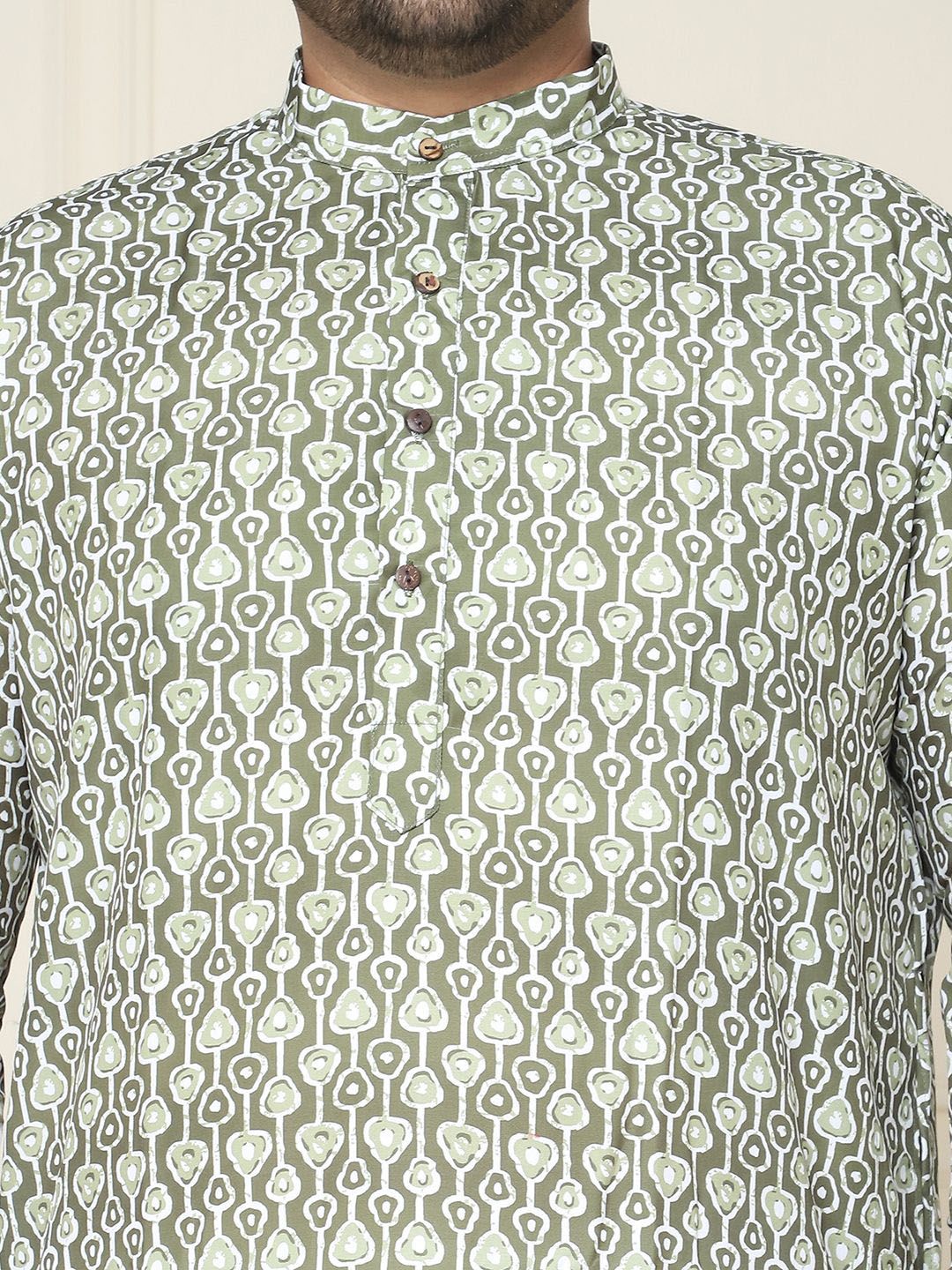 SOJANYA PLUS Floral Printed Mandarin Collar Pure Cotton Straight Kurta with Pyjamas