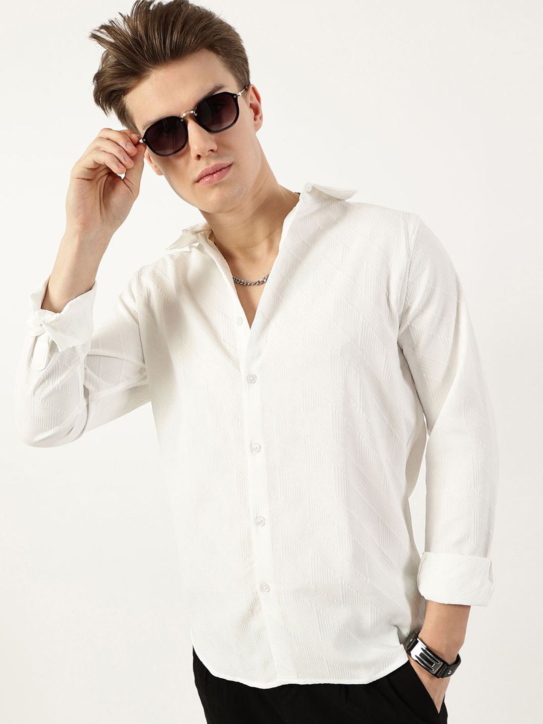 Thomas Scott Men Premium Spread Collar Textured Solid Slim Fit Casual Shirt