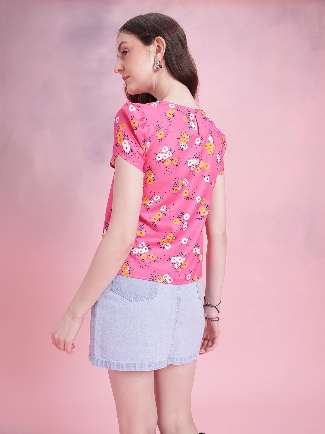 DressBerry Floral Print Gathered Detail Puff Sleeves Top