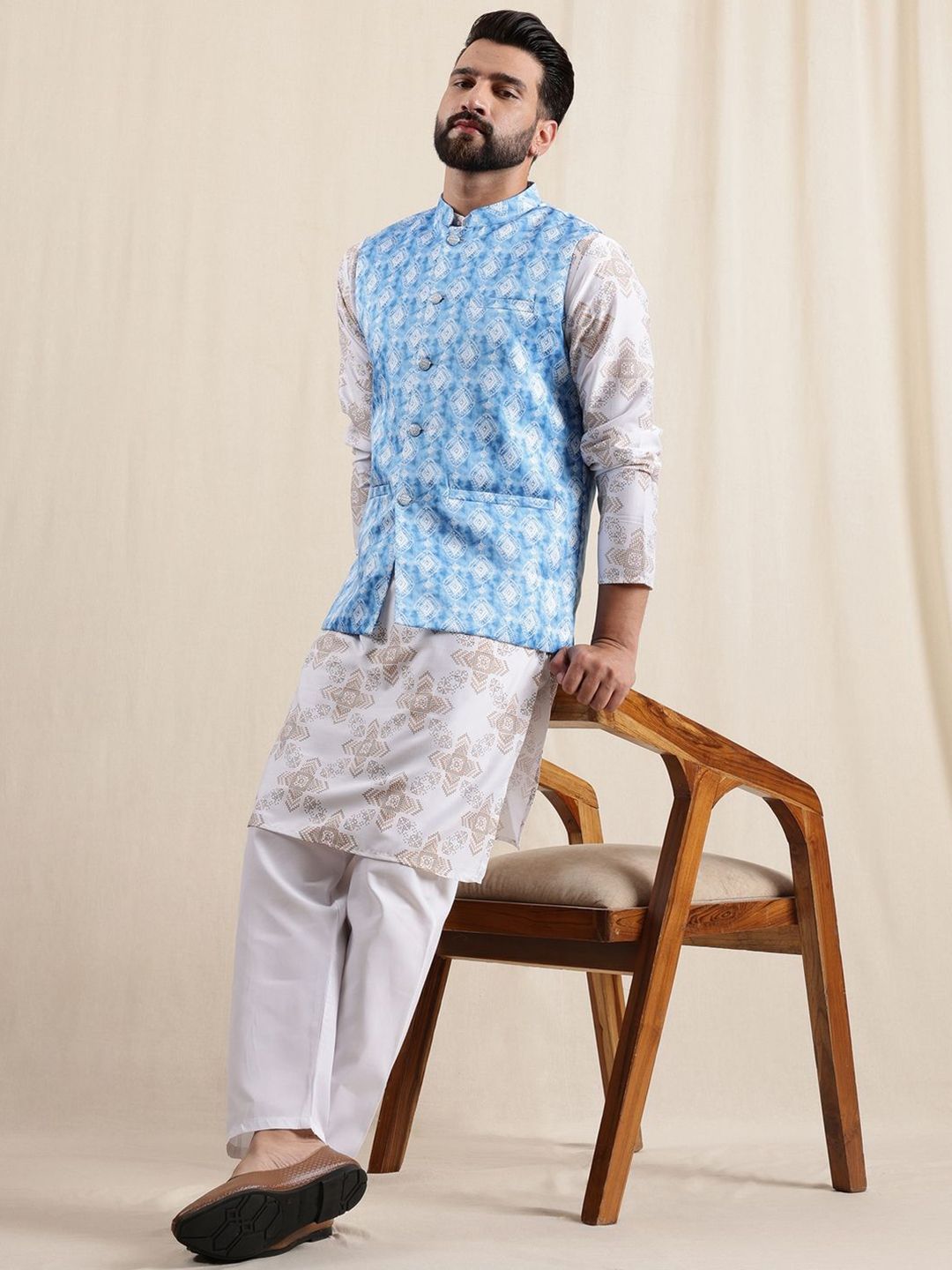 Anouk Geometric Printed Linen Straight Kurta With Pyjamas & Nehru Jacket