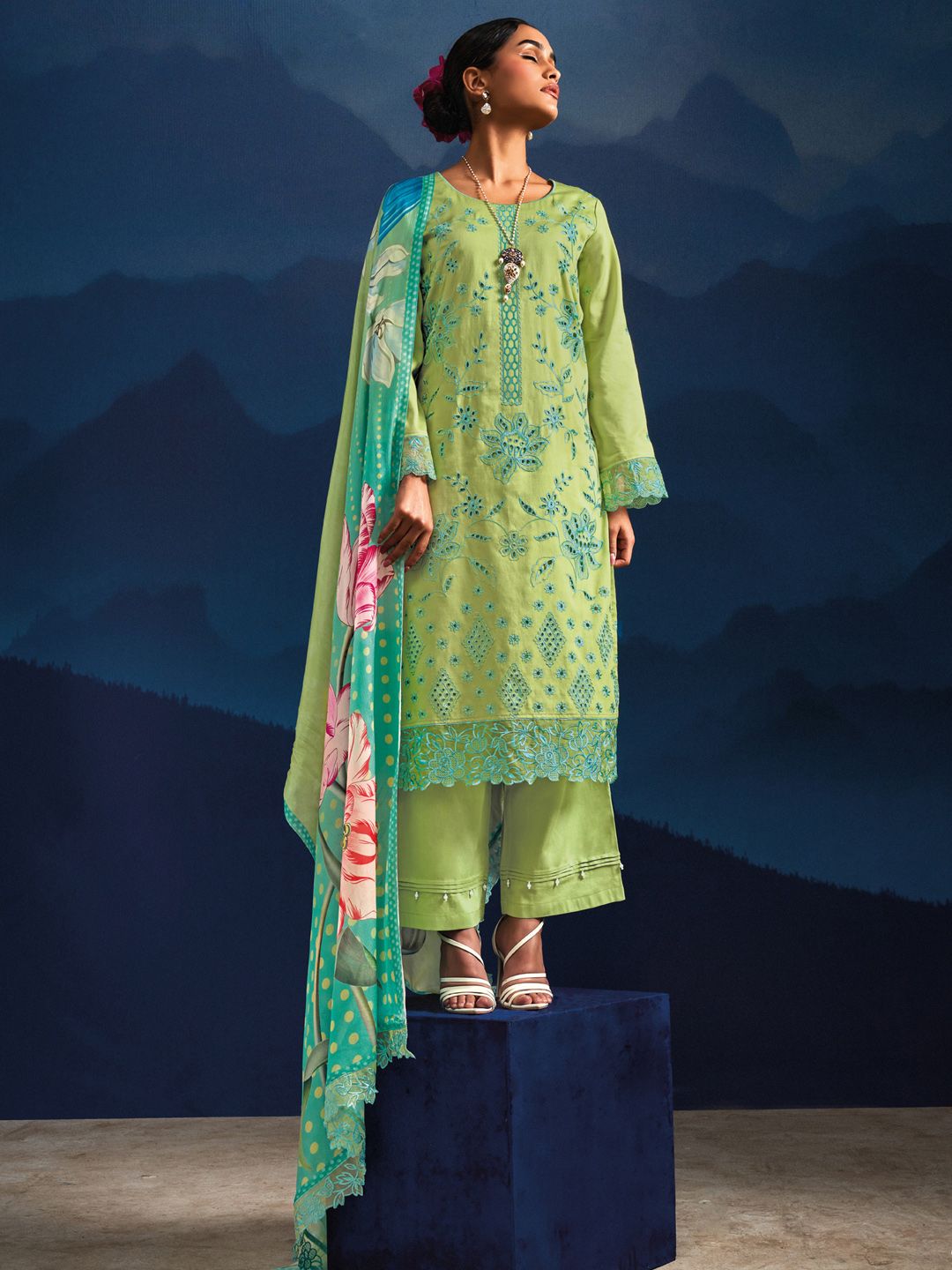 Indo Era Women Floral Embroidered Regular Thread Work Kurta with Trousers & With Dupatta