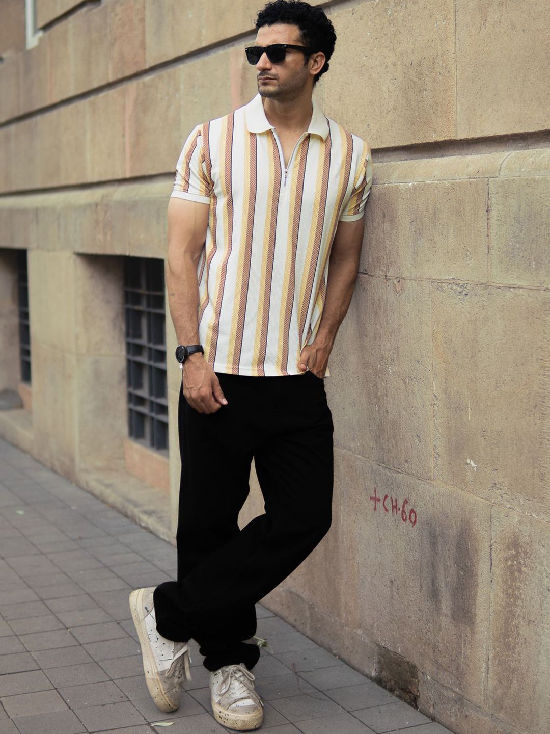 Powerlook Men Mustard Printed Stripe T-Shirt