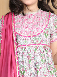 Cutiekins Girls Floral Printed Empire Gotta Patti Kurta with Sharara & With Dupatta