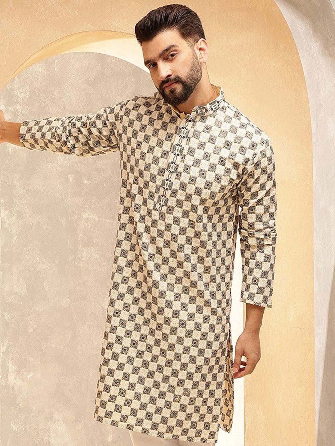 SOJANYA Men Geometric Embroidered Thread Work Kurta