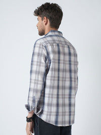 VASTRADO Men Classic Slim Fit Checked Cutaway Collar Cotton Casual Shirt