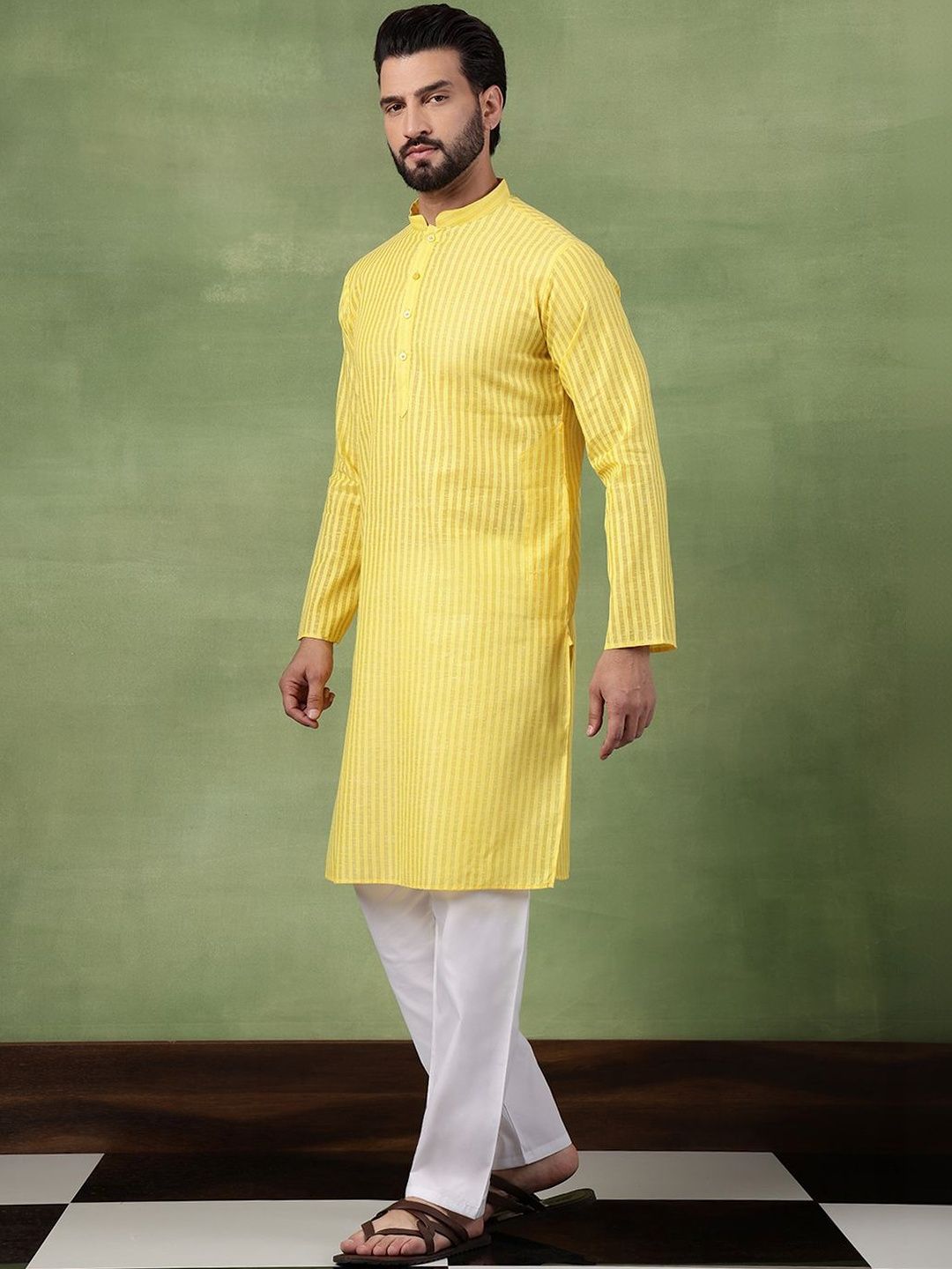 SOJANYA Kurta Berjalur Lelaki
