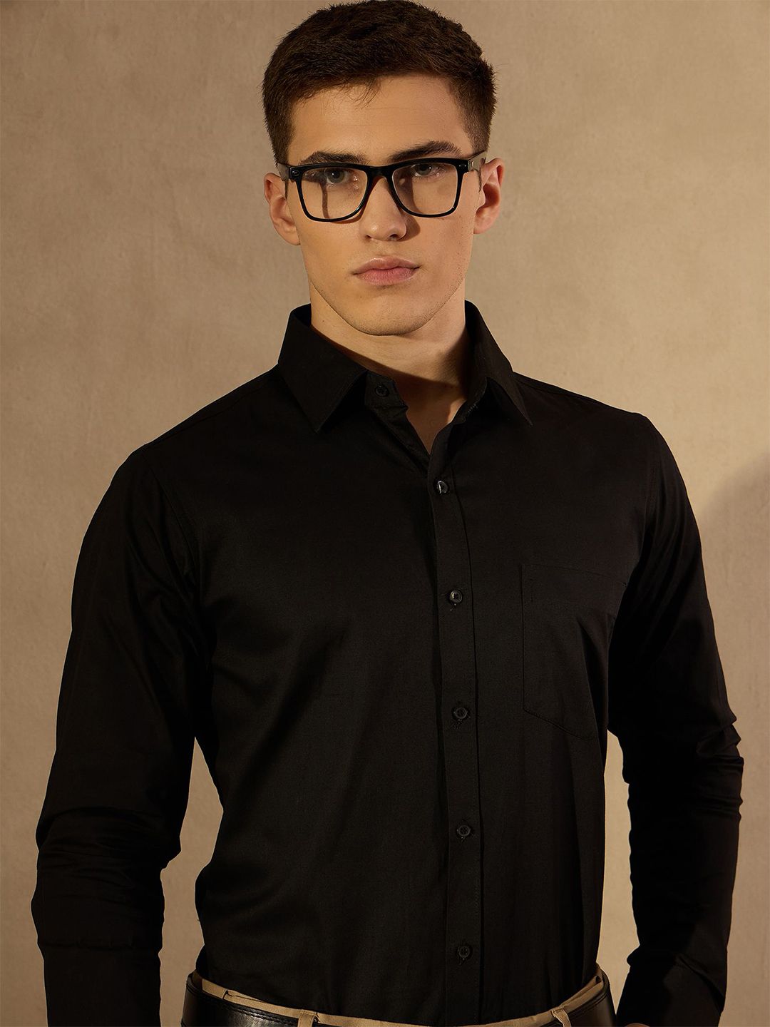 DENNISON Men Smart Slim Fit Solid Spread Collar Cotton Formal Shirt