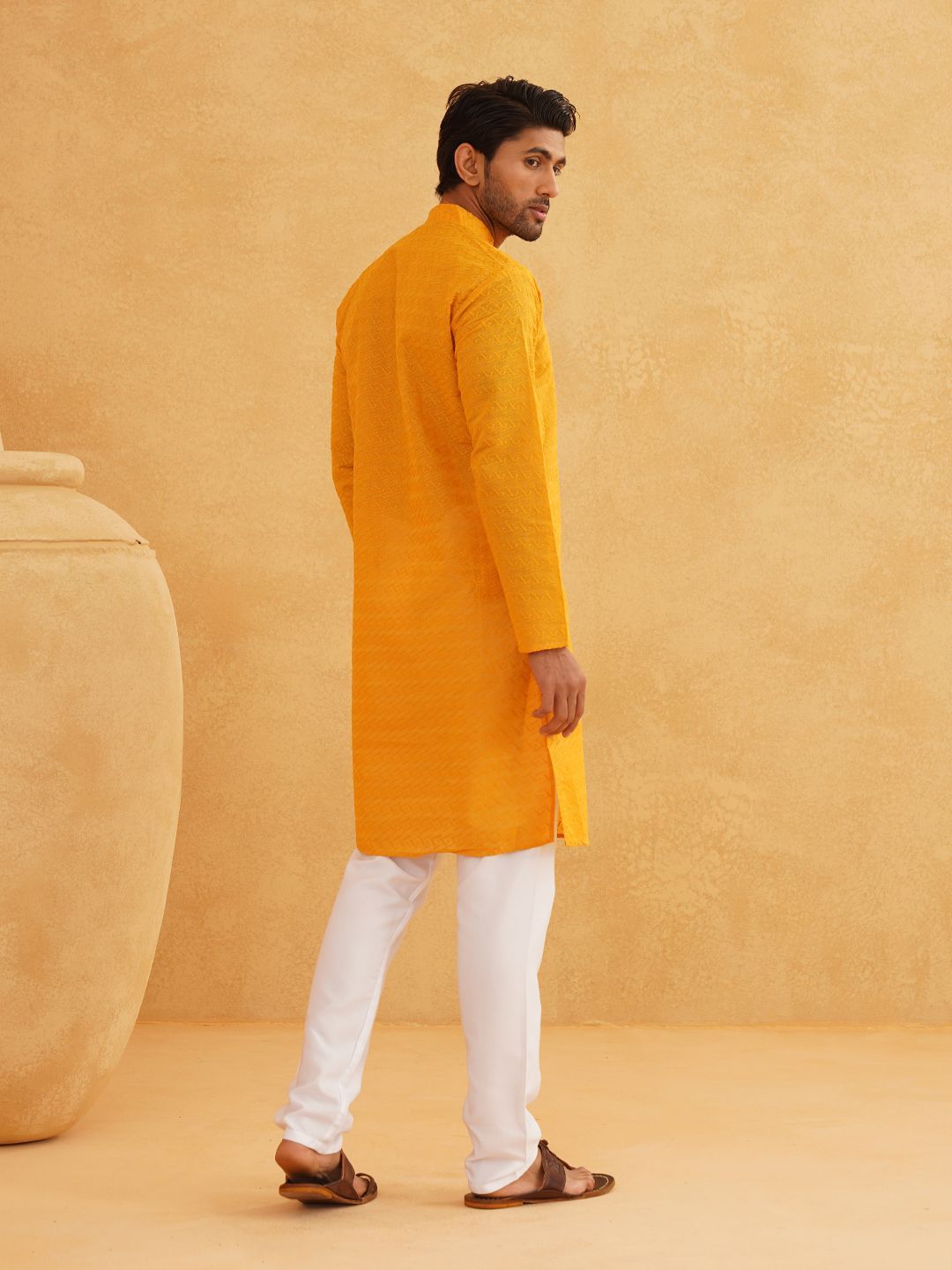 SOJANYA Geometric Embroidered Mandarin Collar Pure Cotton Straight Kurta