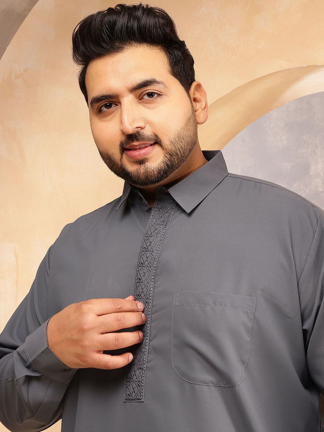SOJANYA PLUS Shirt Collar Pathani Kurta With Pyjama