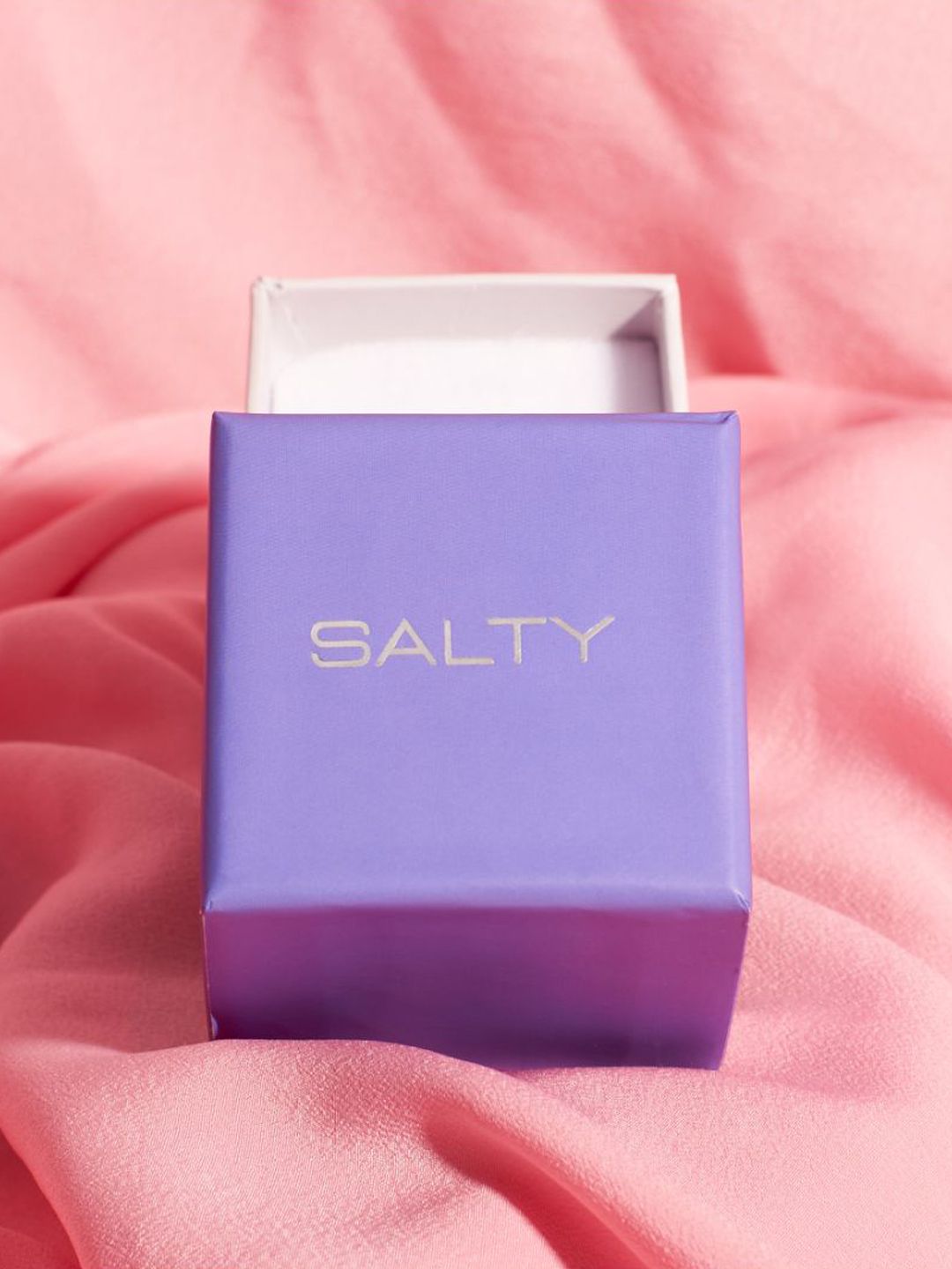 Cincin Janji Janji Emas Golden Salty