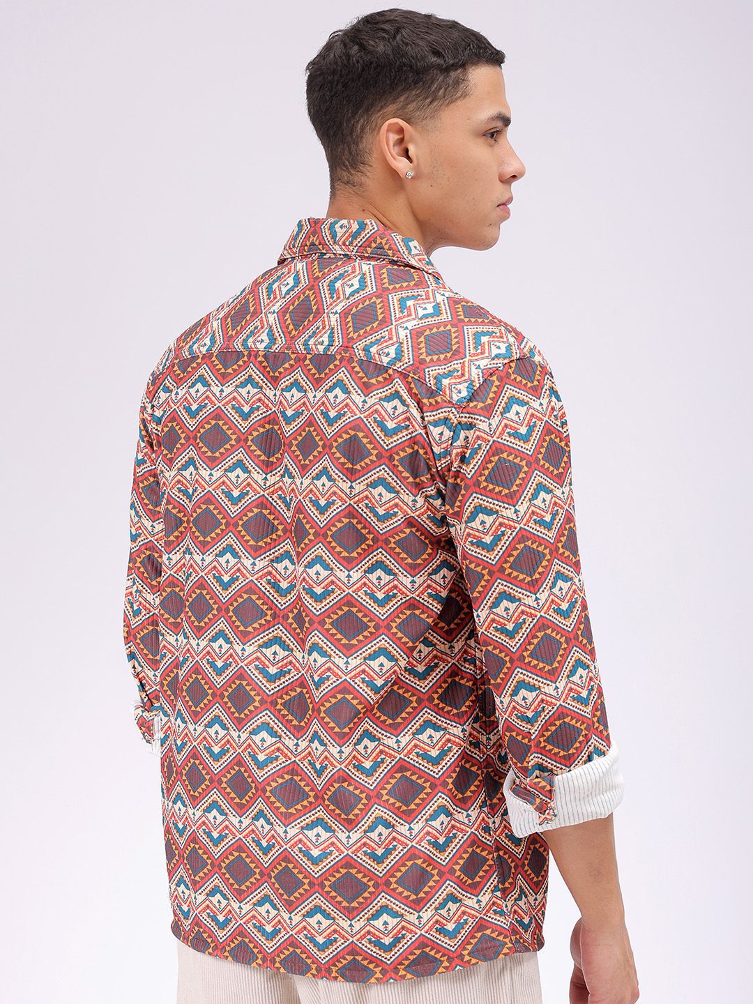 The Indian Garage Co Men Spread Collar Geometric Printed Casual Shirt