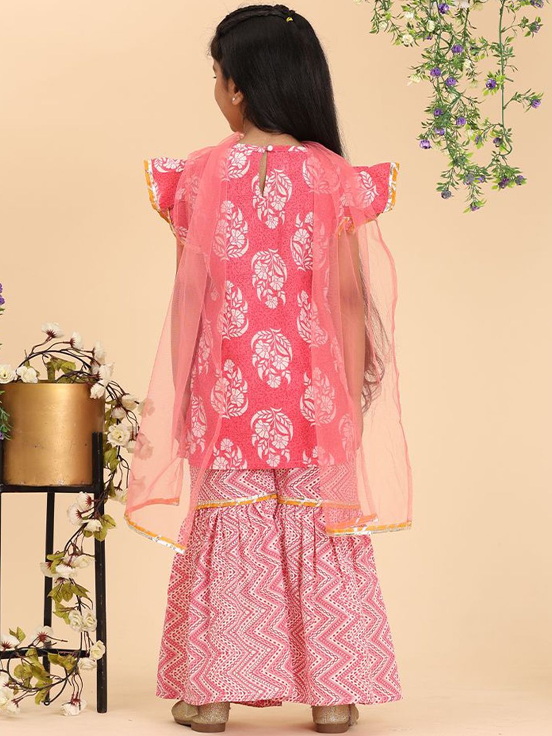 Cutiekins Girls Floral Printed Regular Gotta Patti Kurta with Sharara & With Dupatta