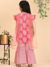 Cutiekins Girls Floral Printed Regular Gotta Patti Kurta with Sharara & With Dupatta