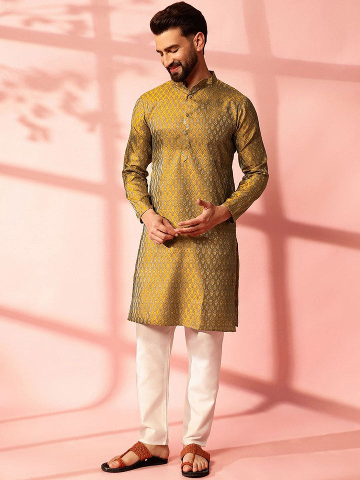 Anouk Men Regular Kurta with Pyjamas