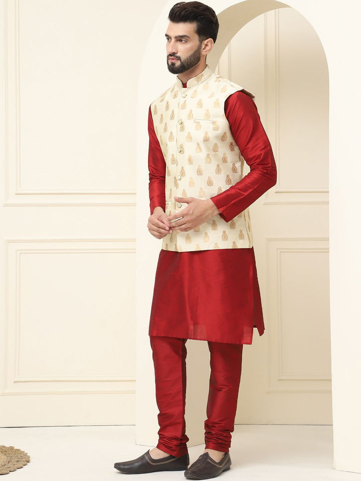 SOJANYA Mandarin Collar Zari Silk Cotton Straight Kurta dengan Piyama & jaket Nehru