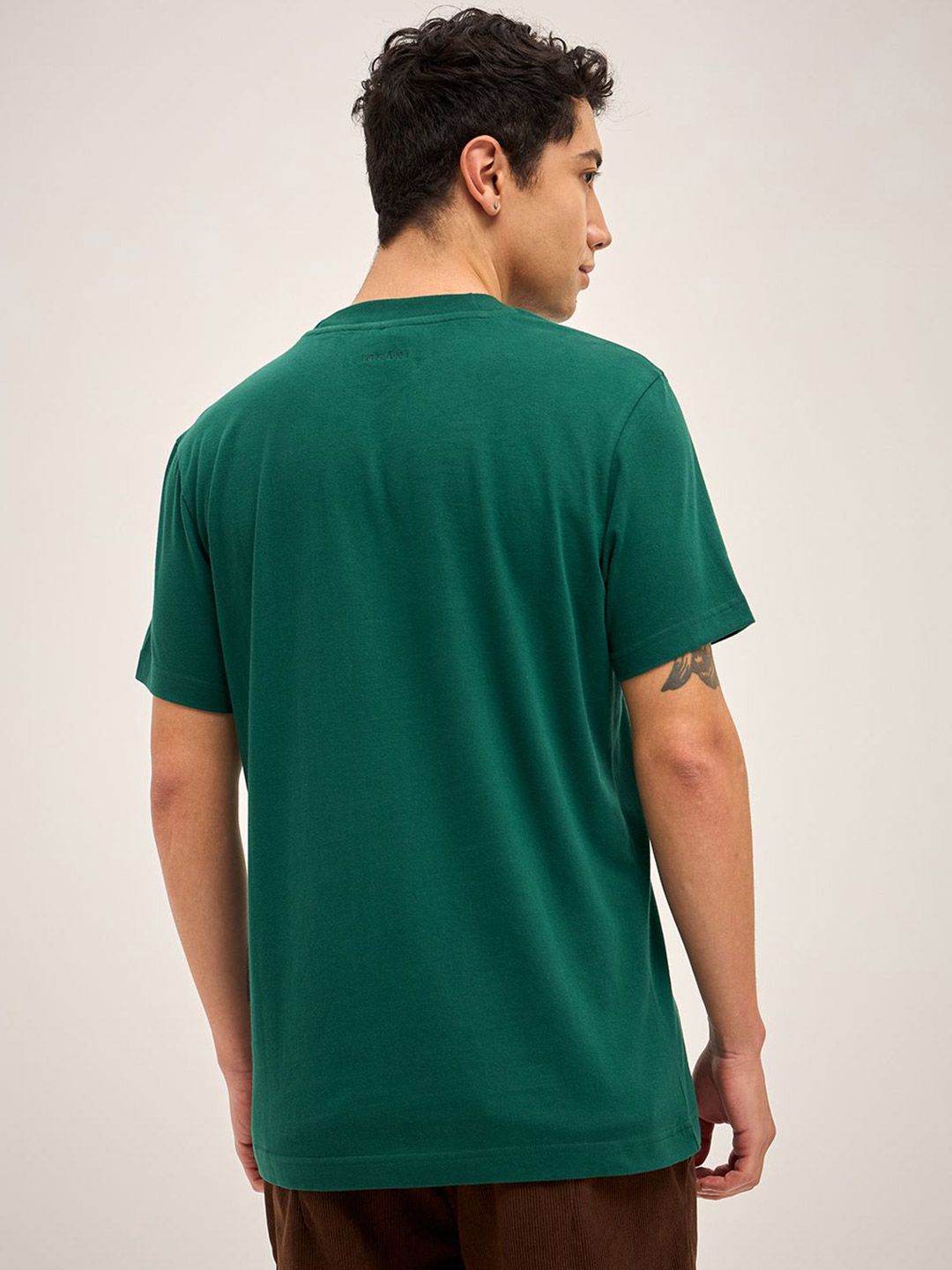 THE BEAR HOUSE Men Solid Round Neck Pure Cotton T-shirt