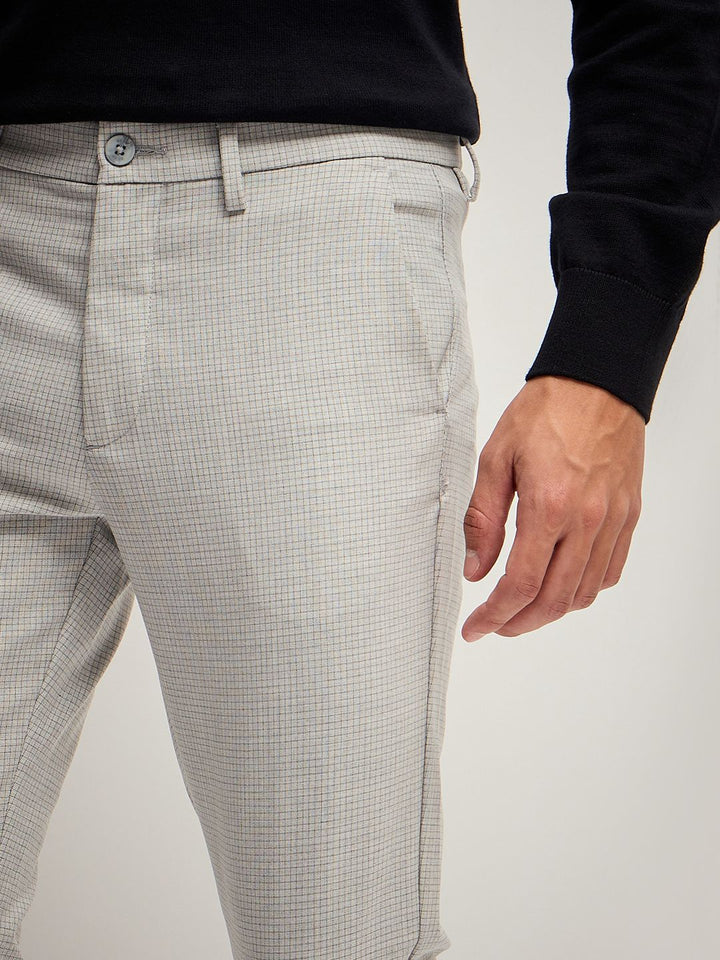 THE BEAR HOUSE Men Solid 4 Way Stretch Slim Fit Formal Trouser