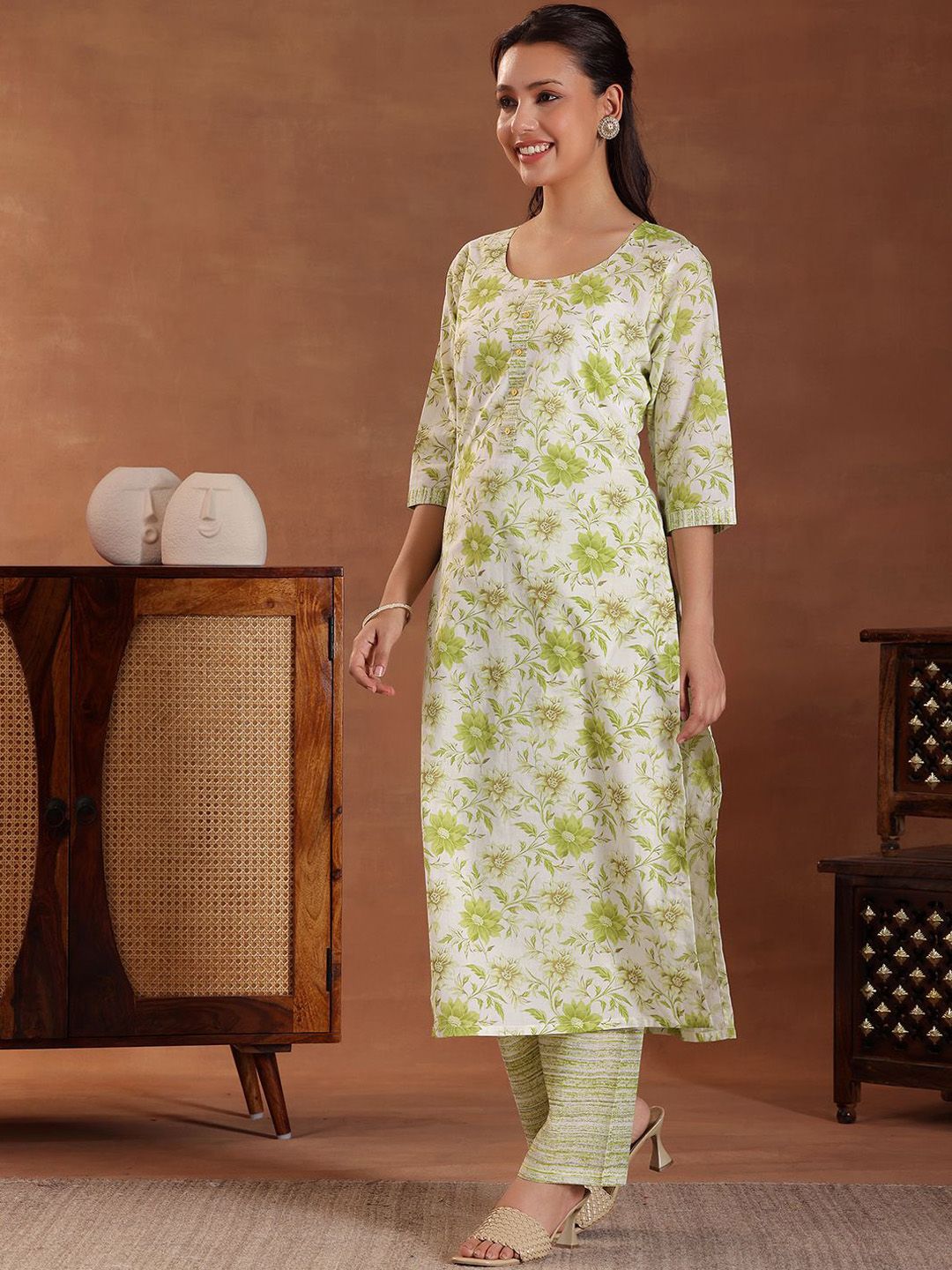 Libas Floral Printed Pure Cotton Straight Kurta With Trousers & Dupatta
