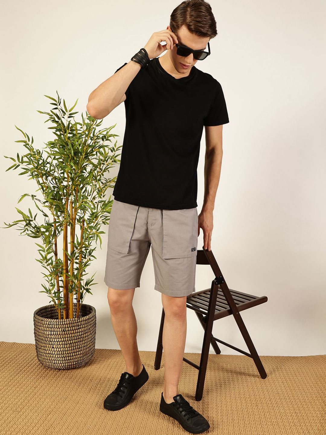 Thomas Scott Men Solid Regular Fit Mid-Rise Shorts