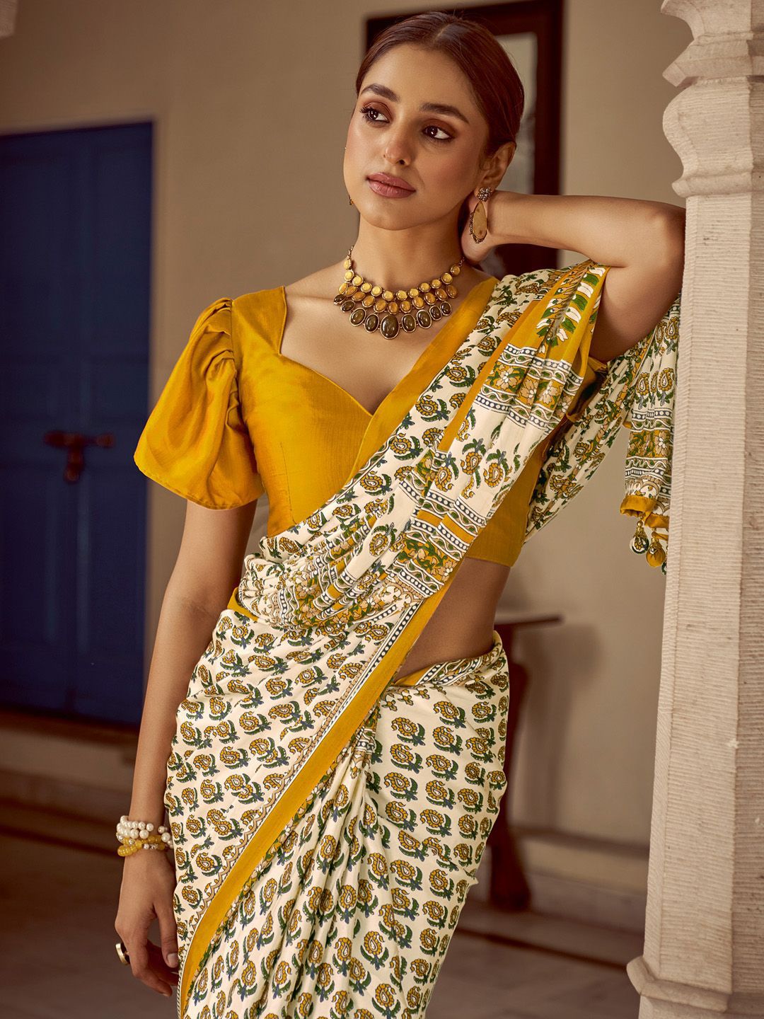 Saree mall Bagh Poly Crepe Block Print Sarees