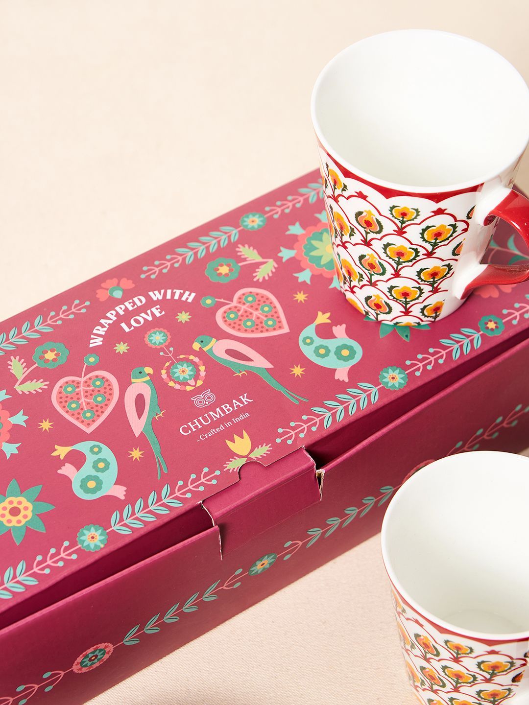 Chumbak Red &amp; Beige Suzani Bloom Tea Trio Set Hadiah 3 Didatangkan Dalam Kotak Hadiah