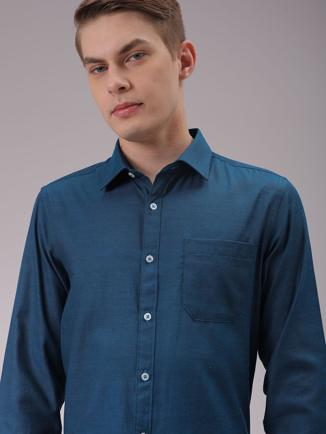 The Indian Garage Co. X Luxe Men Cutaway Collar Solid Slim Fit Formal Shirt