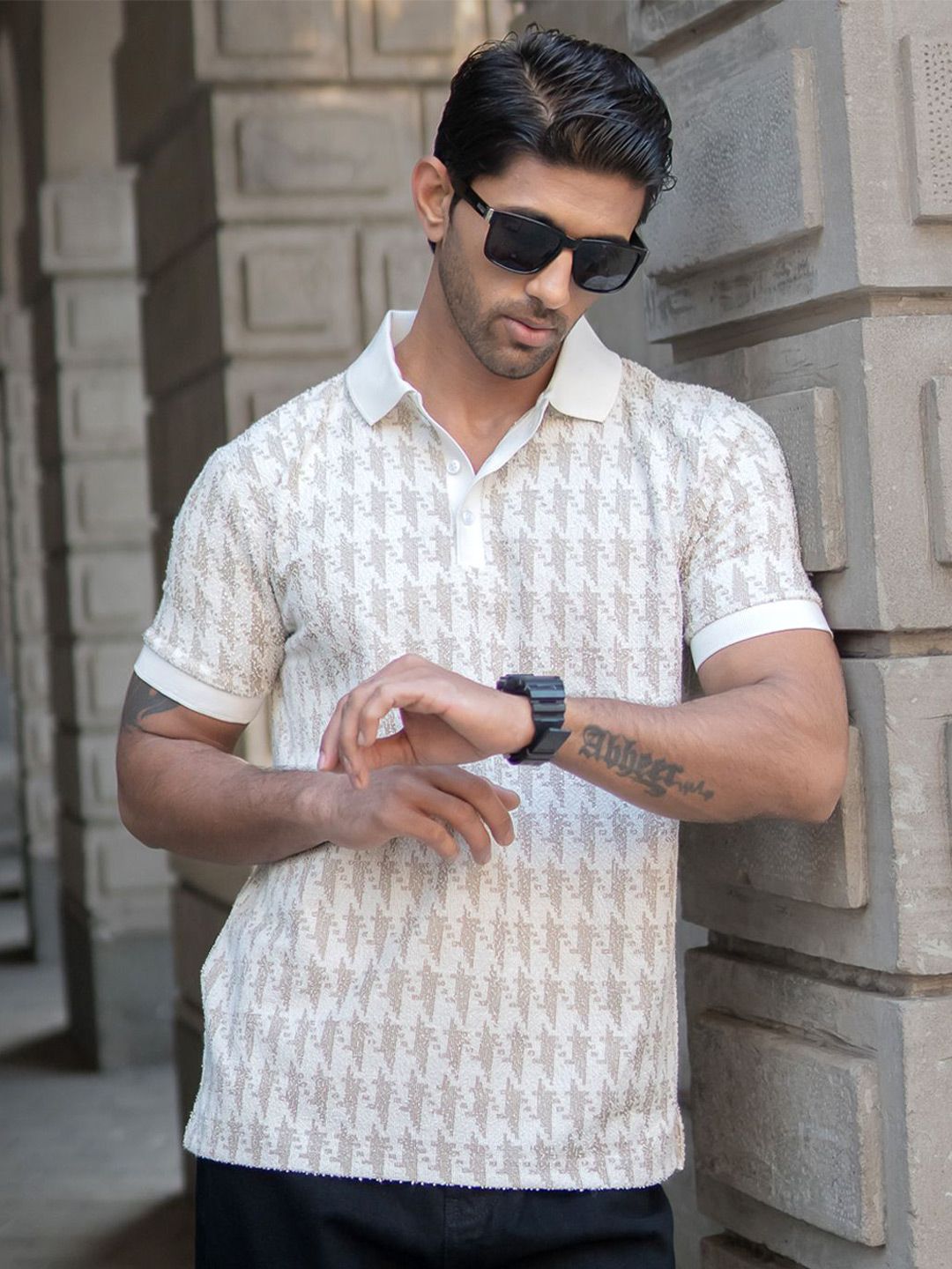 Powerlook Men Regular Fit Conversational Printed Polo Collar T-shirt
