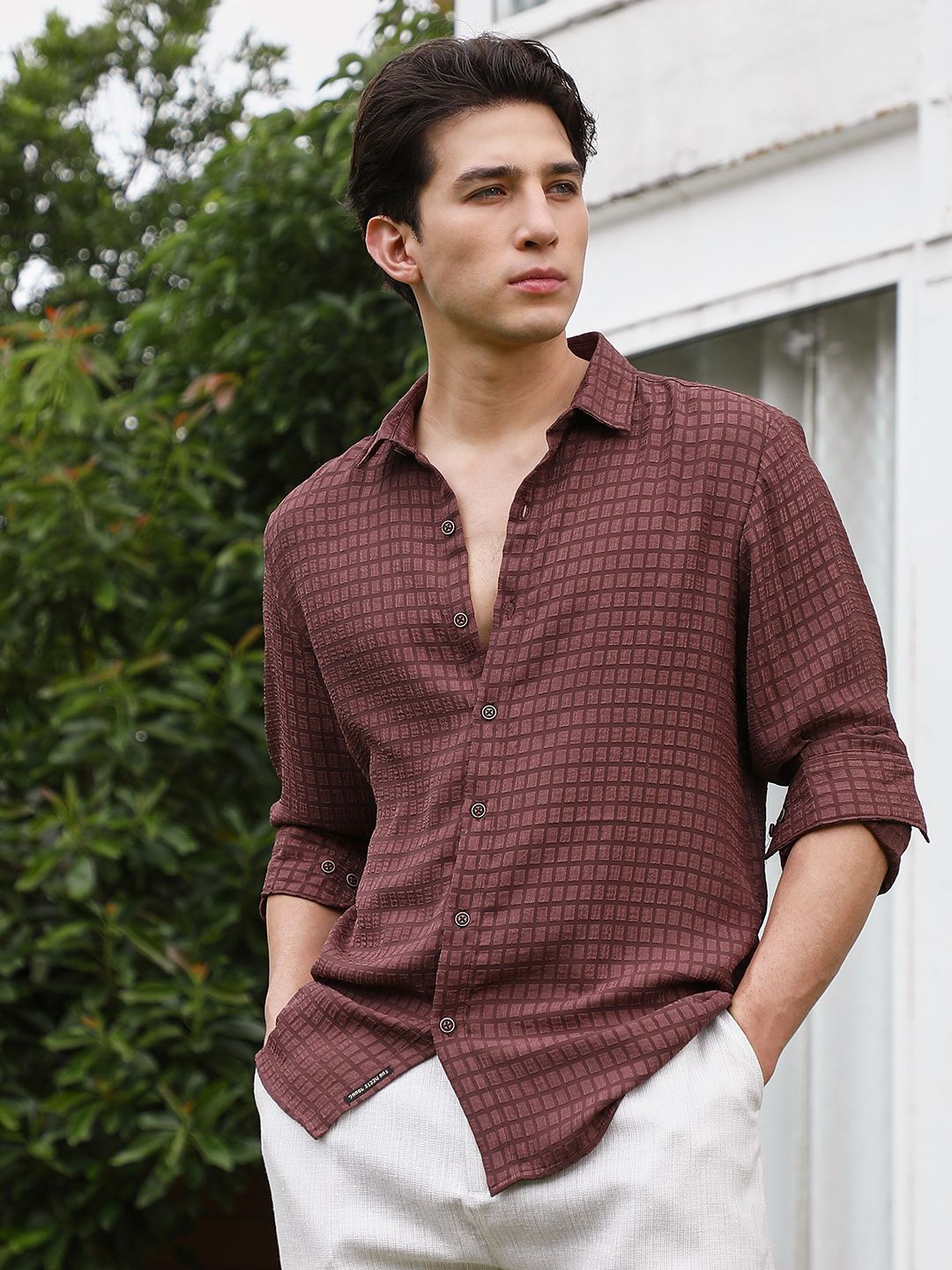 Campus Sutra Men Comfort Fit Checked Spread Collar Casual Shirt
