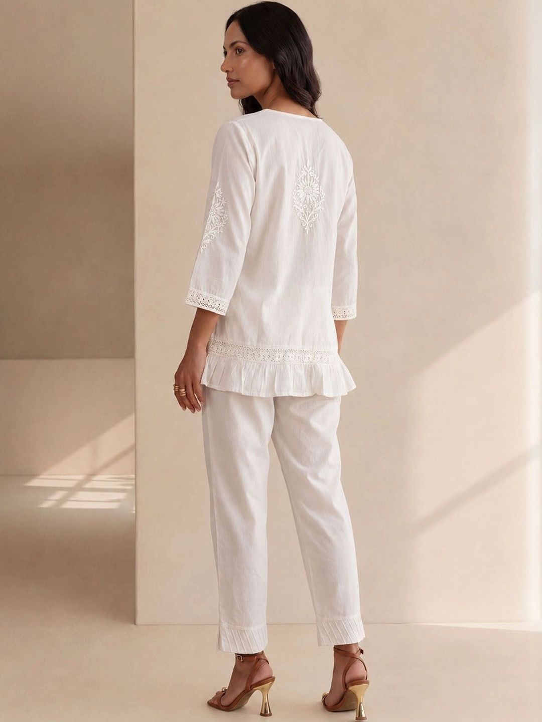 Baju Kasual Lurus Wanita House of Chikankari