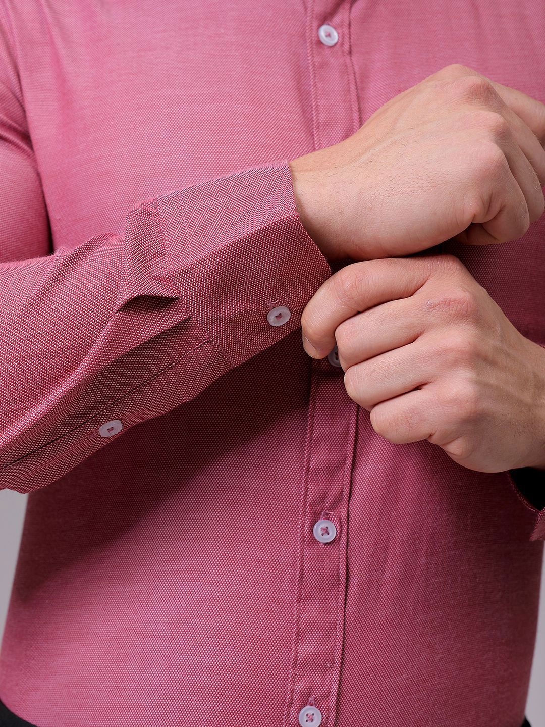 The Indian Garage Co. X Luxe Men Slim Fit Opaque Formal Shirt