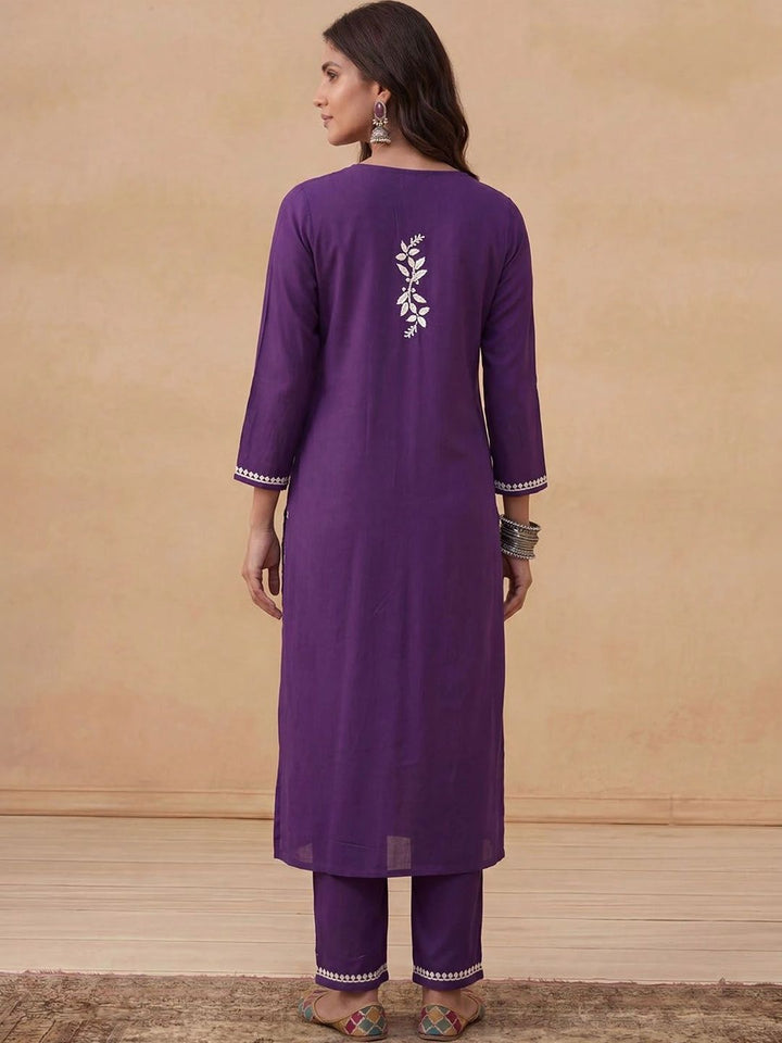 House of Chikankari Women Regular Chikankari Kurta with Trousers