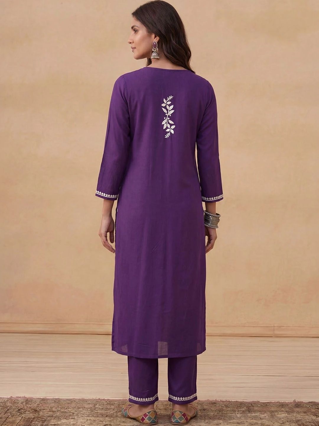 House of Chikankari Women Regular Chikankari Kurta with Trousers