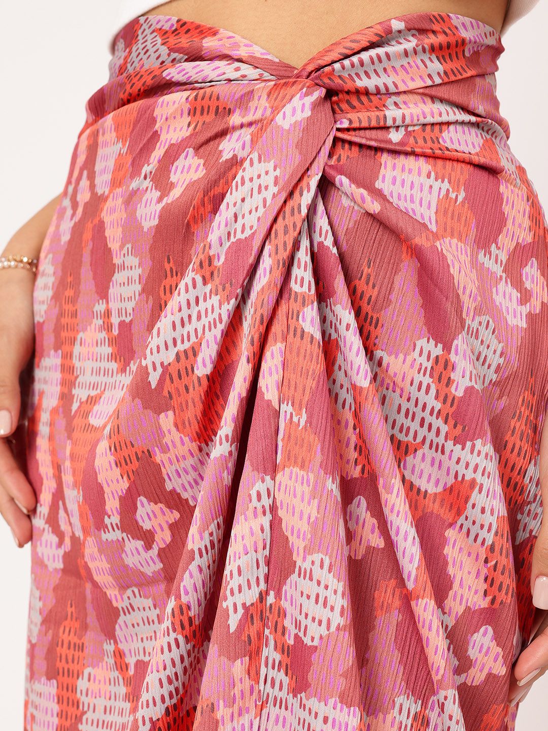 DressBerry Effortlessly Stylish High-Slit Floral Printed Twisted Skirt
