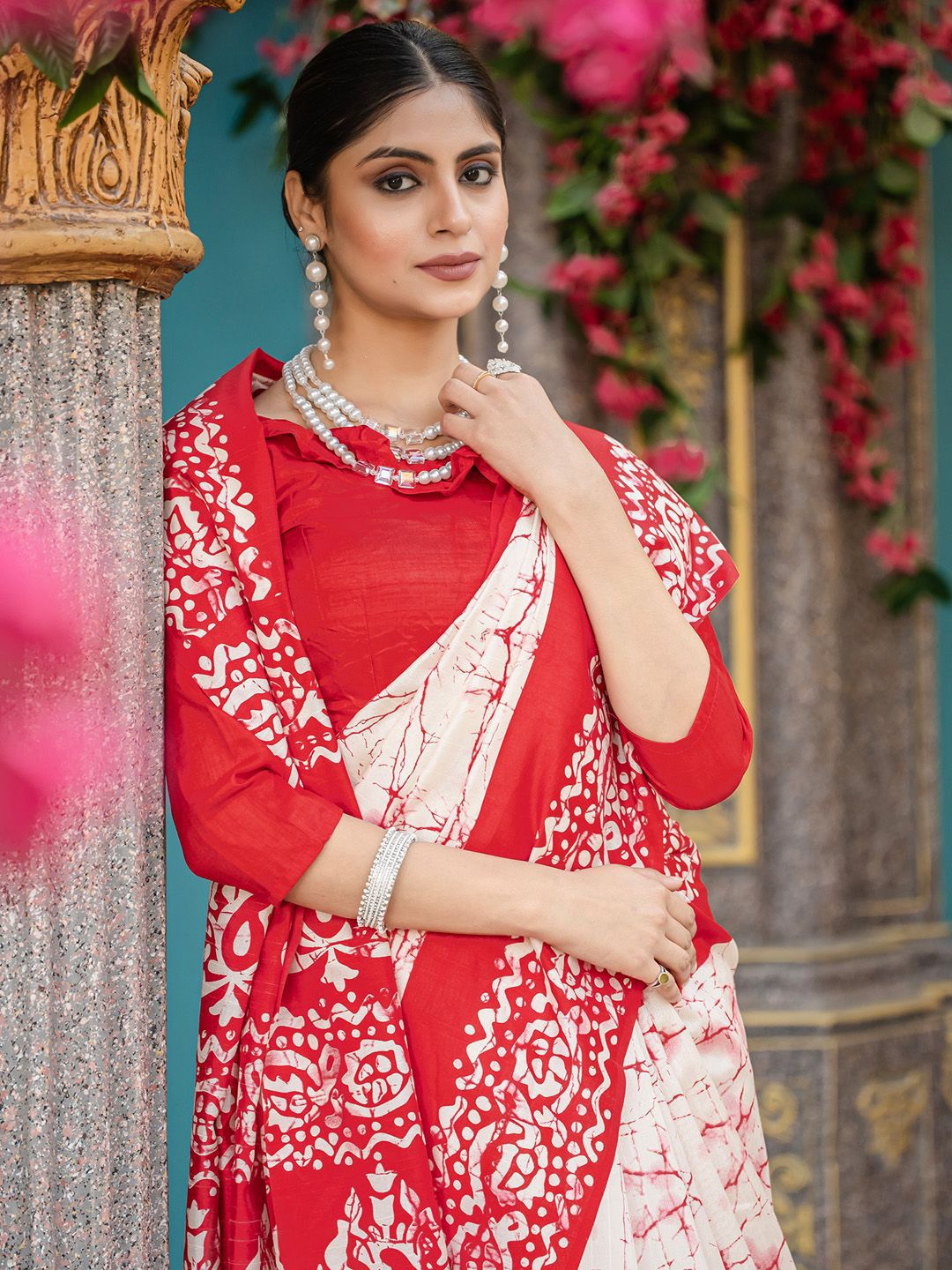 Saree mall Tie and Dye Block Printed Sarees