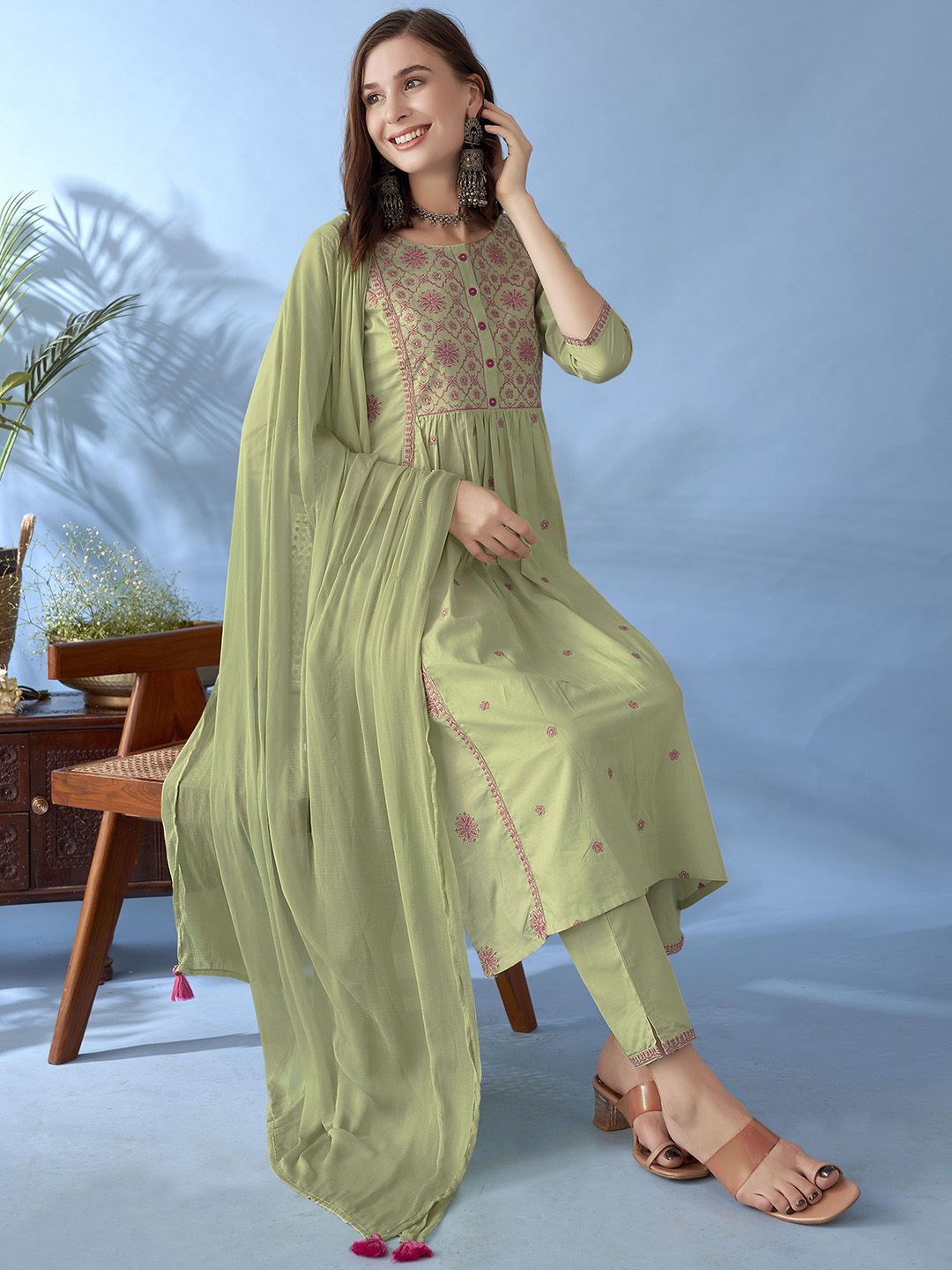 Anouk Floral Embroidered Thread Work Pure Cotton Anarkali Kurta With Trousers & Dupatta